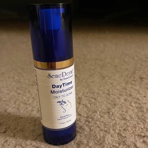 SeneGence Oily To Acne Daytime Moisturizer